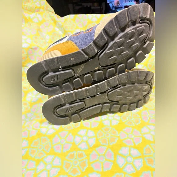 New Balance 574 Rugged Suede Mens 8, Wmns 9.5 Tan, Yellow,Orang and Navy - Picture 5 of 8